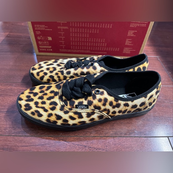Womens 8 Vans Authentic Low Pro Leopard Print Low Top Shoe Sneaker New HALF BOX - Picture 7 of 16